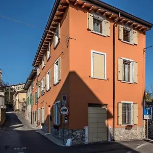 Al Vicolo Di Mezzo Frühstückspension
